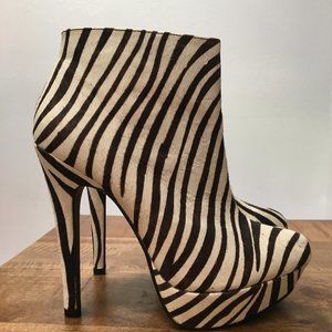 Steve Madden Zebra Sharryy Ankle Boots Sz7